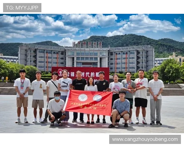 深度分析深圳羽毛球队如何运用转换打法提升竞技水平与战术灵活性